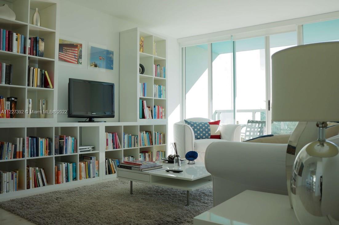 650 west avenue Unit: 406