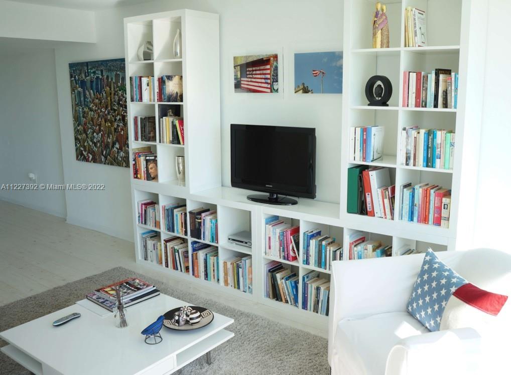 650 west avenue Unit: 406