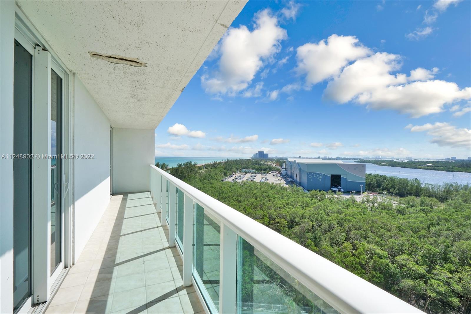 100 Bayview Dr Unit: 1119/1120