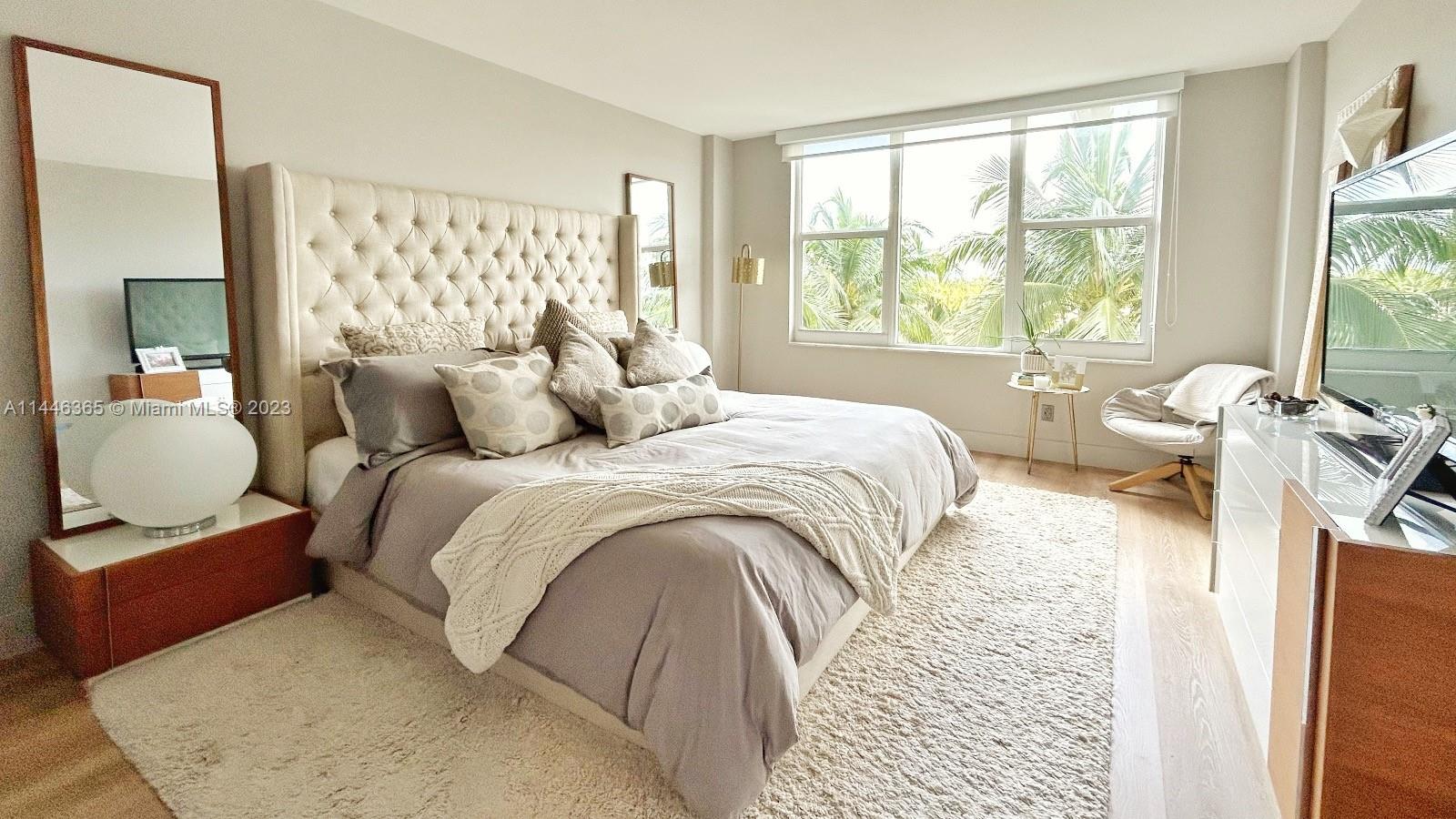 5600 Collins Ave Unit: 5N