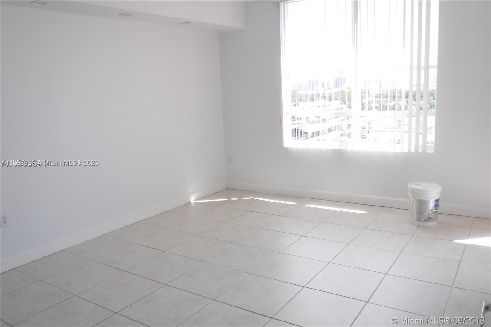1800 Sunset Harbour Dr Unit: 1211