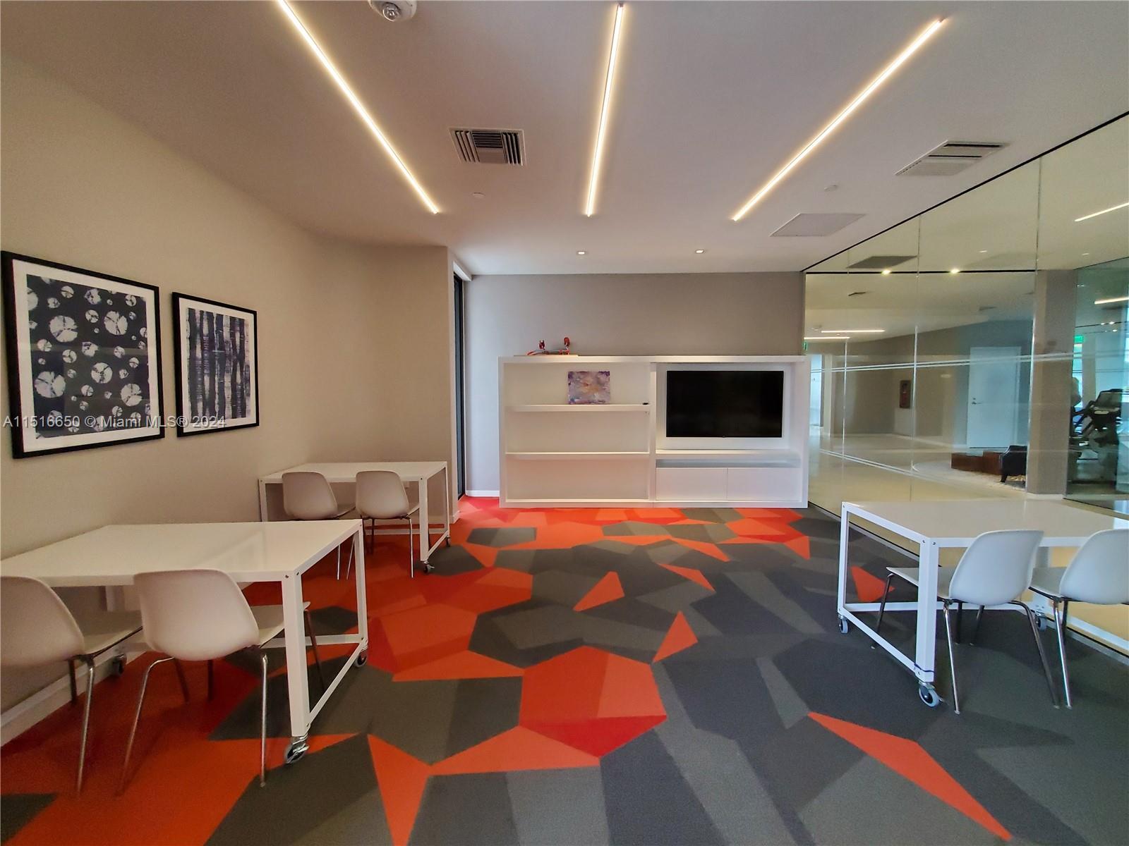 9 Island Ave Unit: 2310