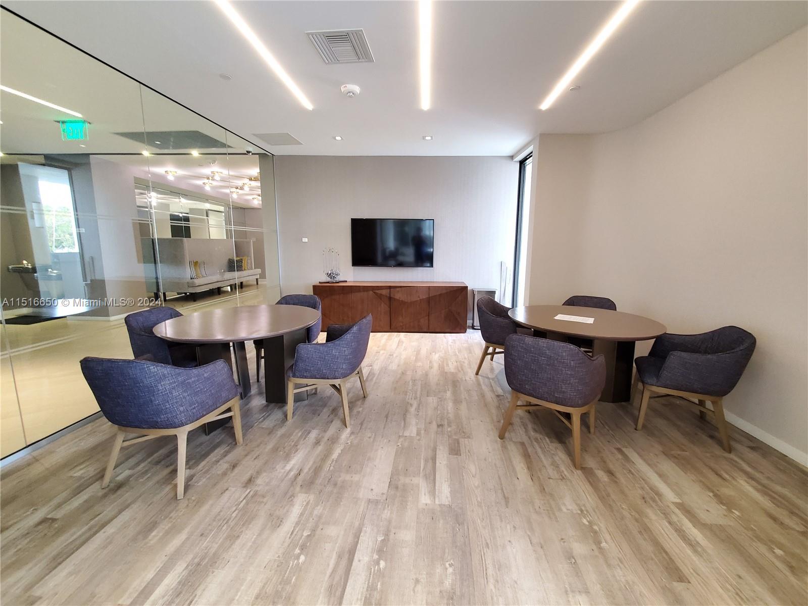 9 Island Ave Unit: 2310