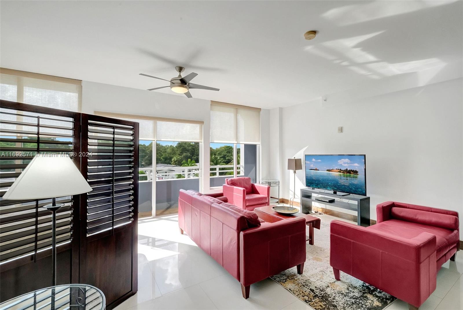 3250 Grand Ave # 308