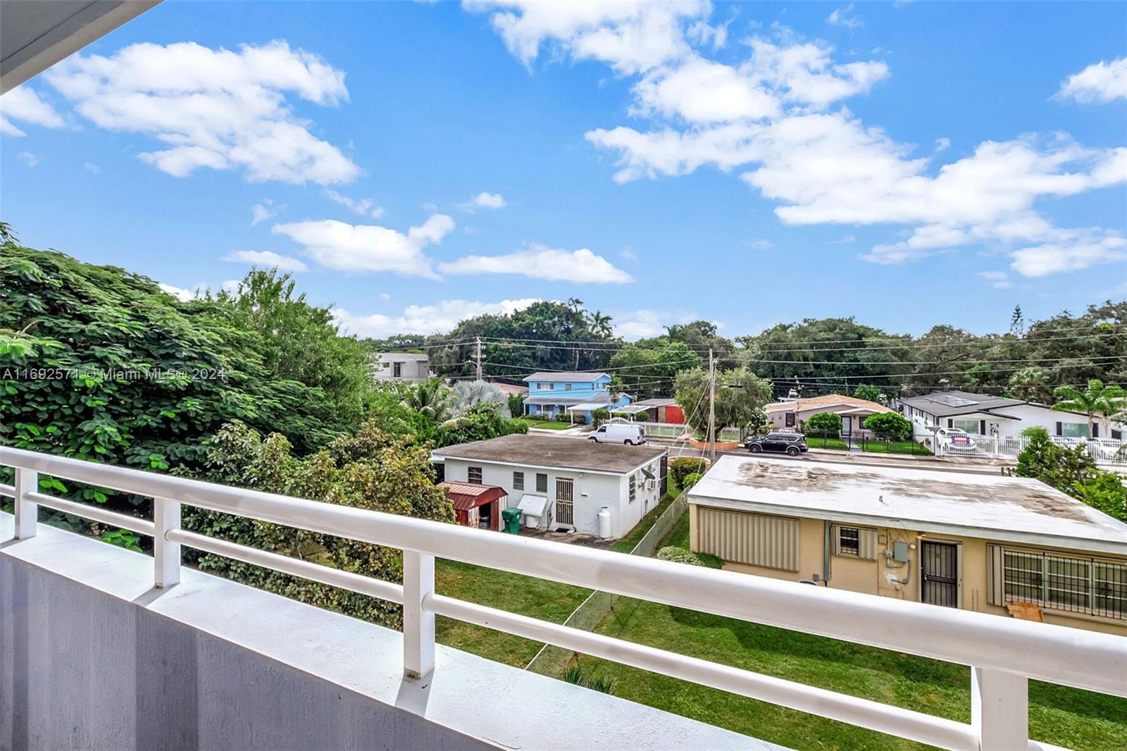 3250 Grand Ave # 308