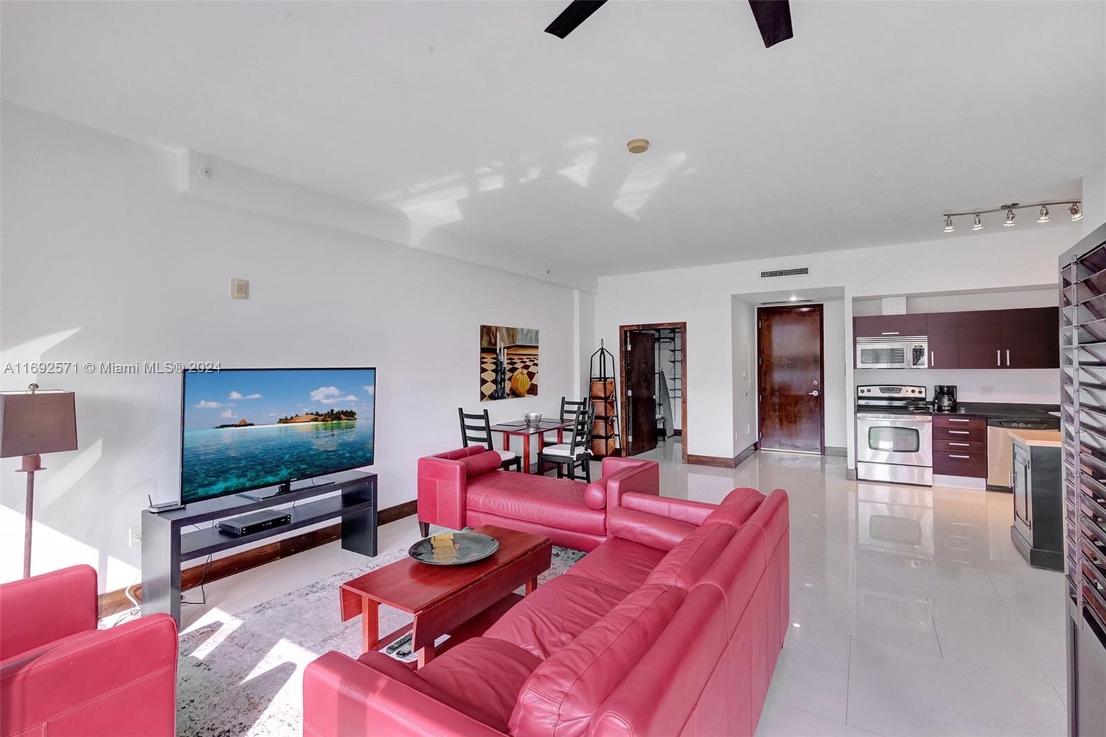 3250 Grand Ave # 308