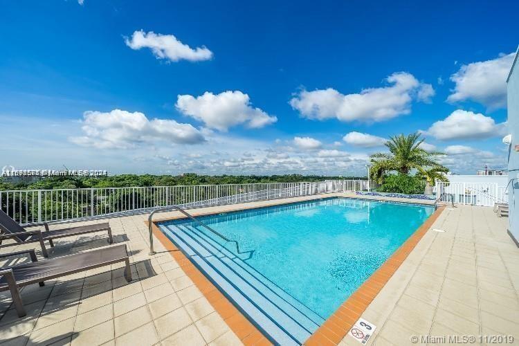 3250 Grand Ave # 308