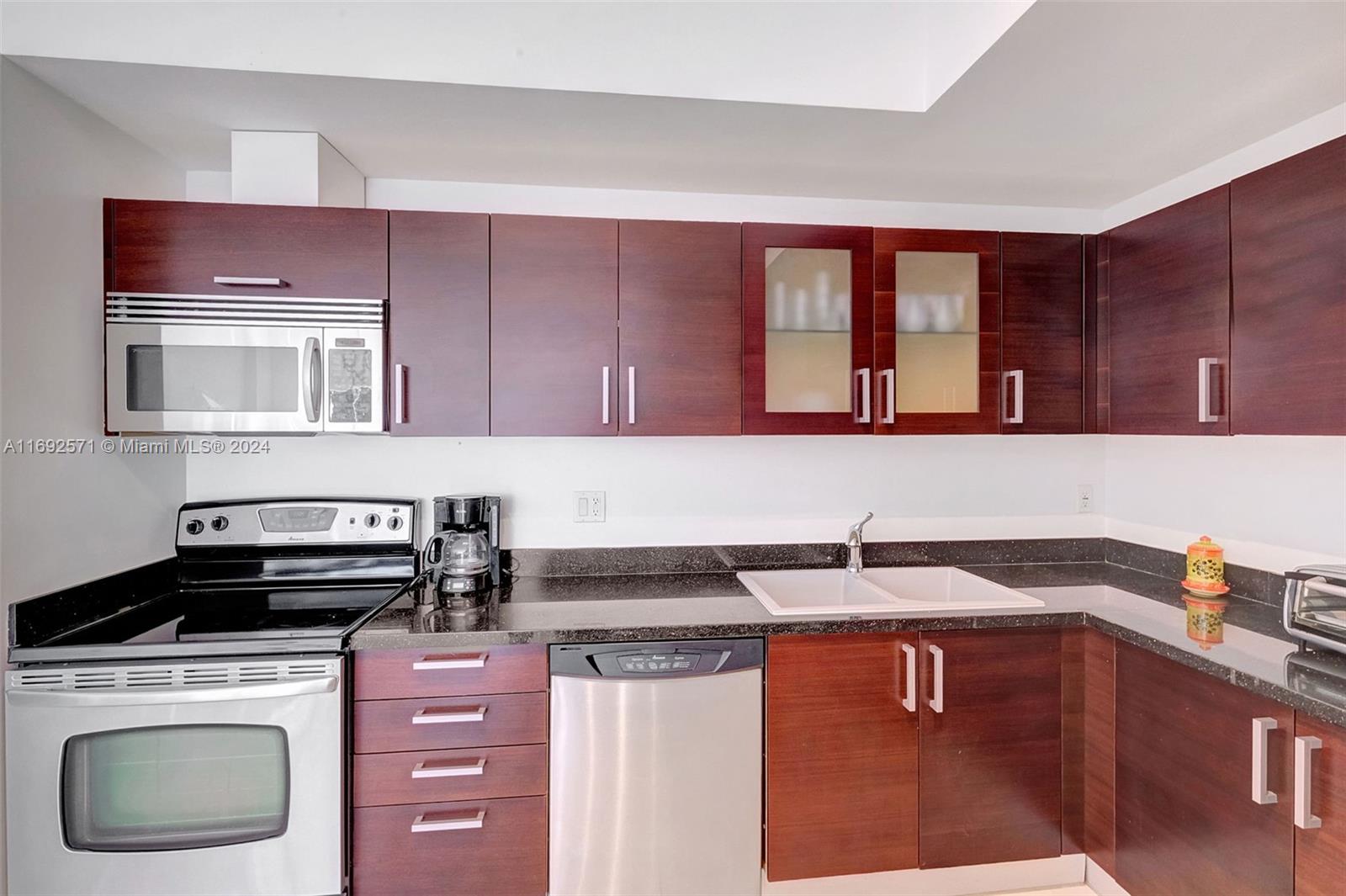 3250 Grand Ave # 308