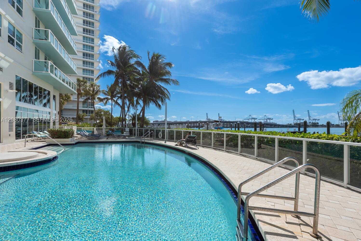 650 West Ave # 406