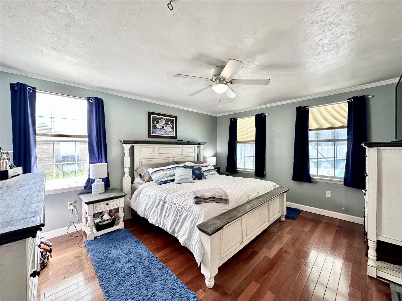 5320 SE 4TH PL