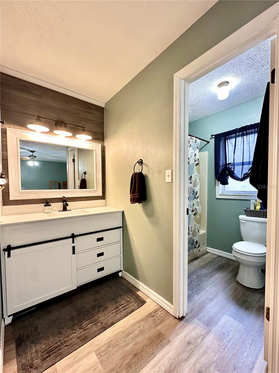 4251 NE 138TH PL