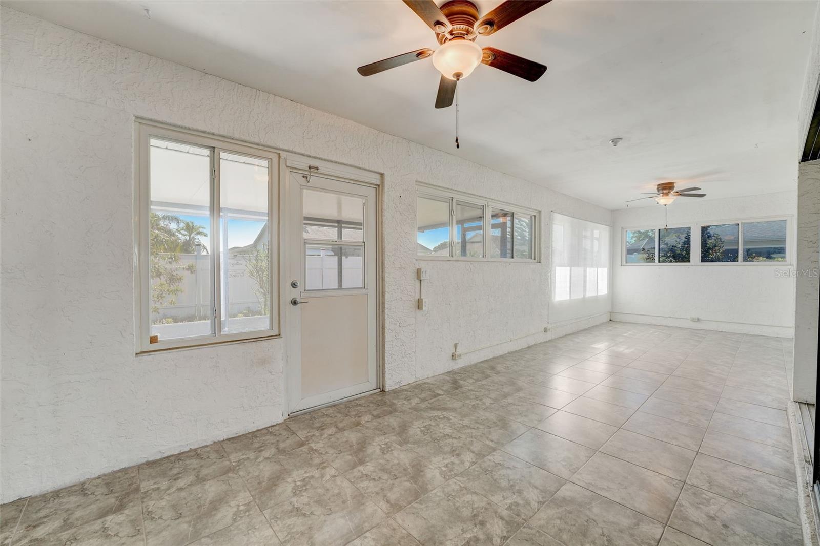 2005 EL RANCHO DR