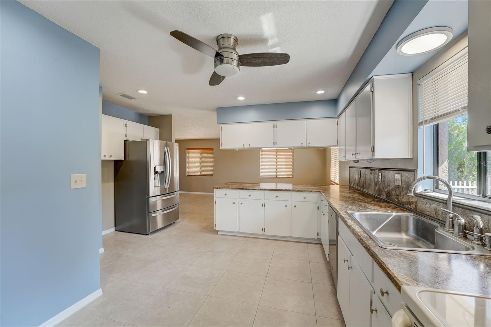 2005 EL RANCHO DR