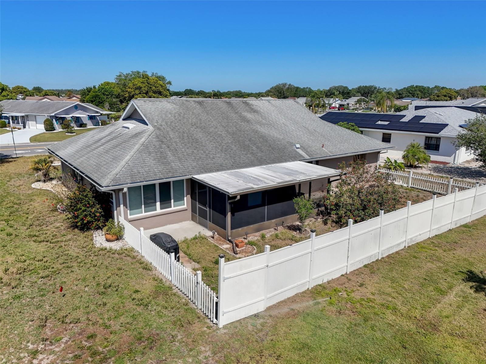 2005 EL RANCHO DR