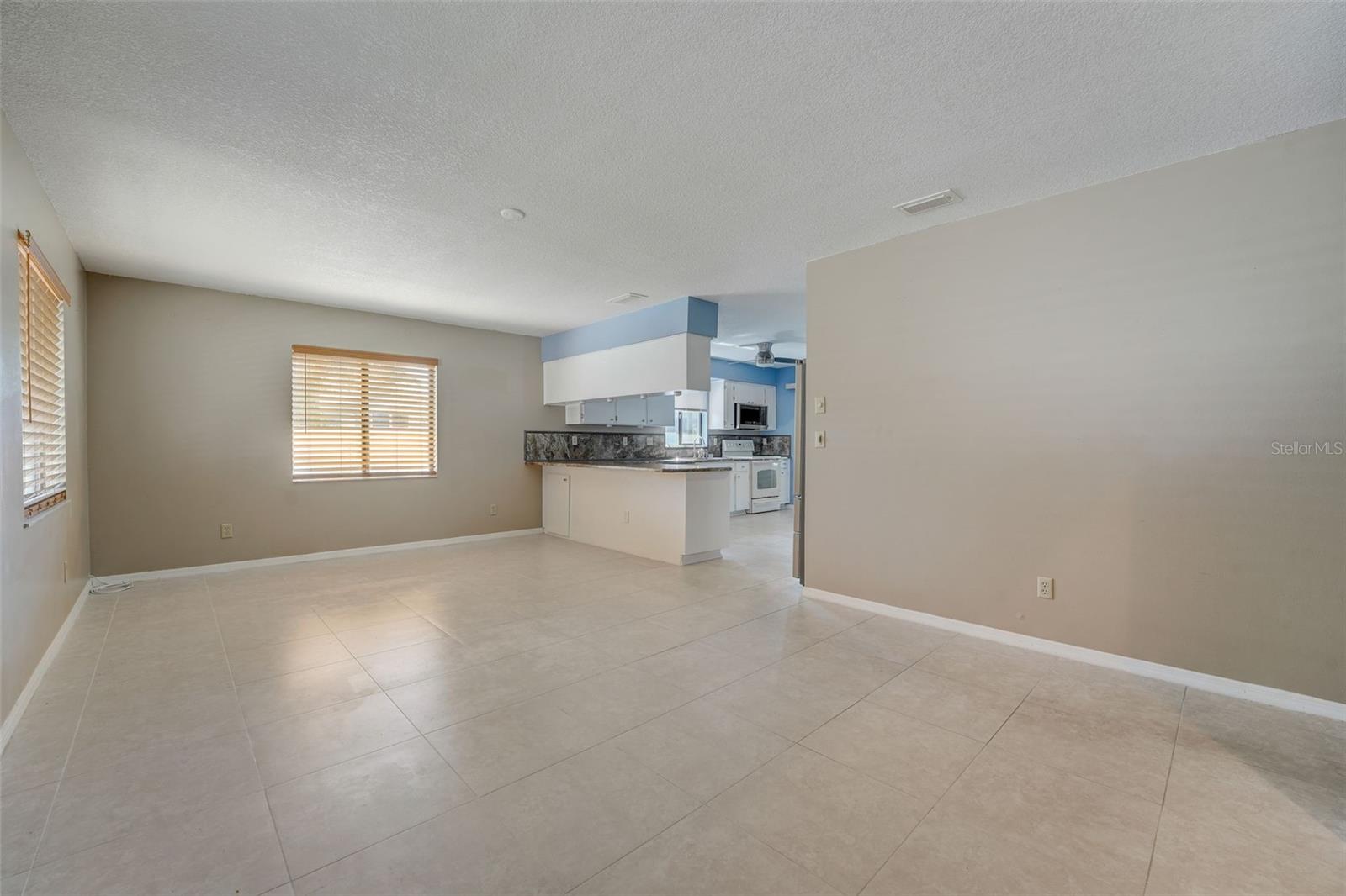2005 EL RANCHO DR