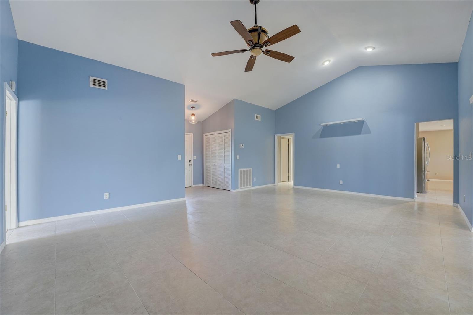 2005 EL RANCHO DR