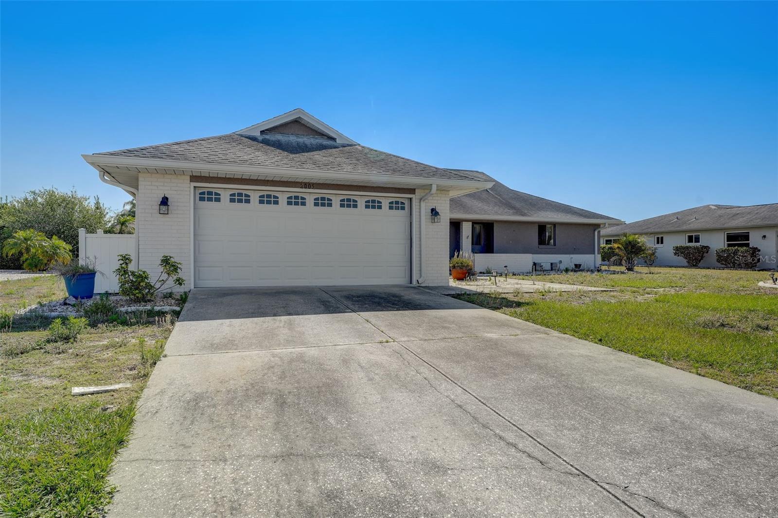 2005 EL RANCHO DR