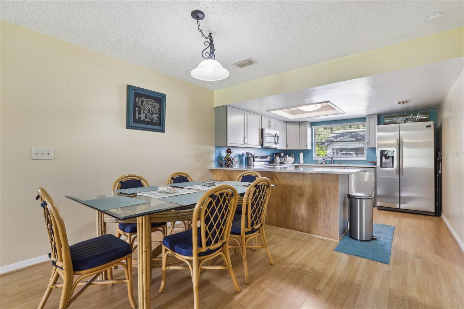 2001 HADRIAN CT