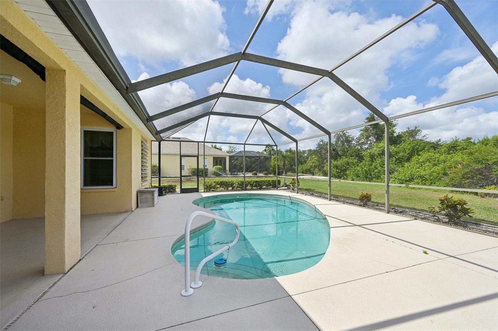 1349 MISTY GREENS DR