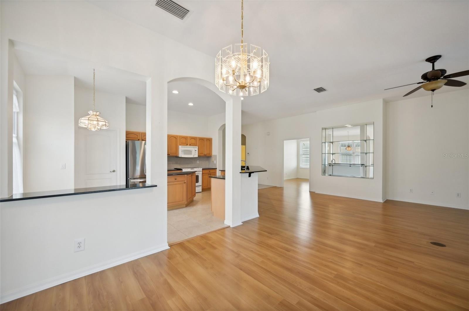 1349 MISTY GREENS DR