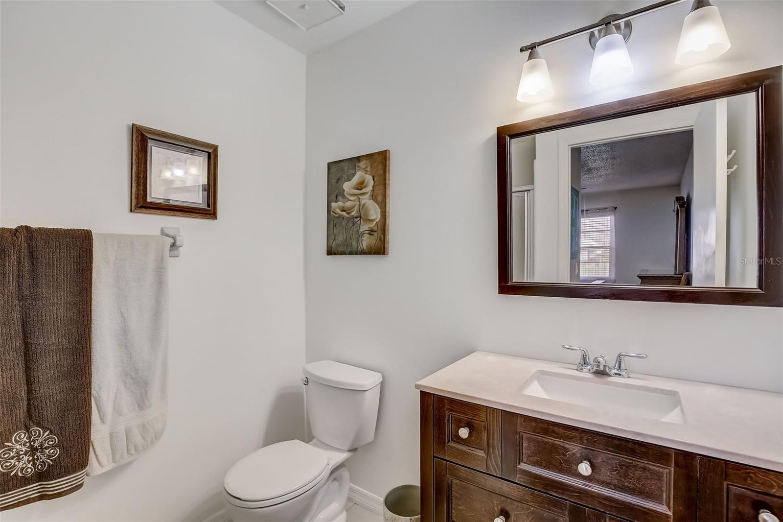 2344 GLENMORE CIR
