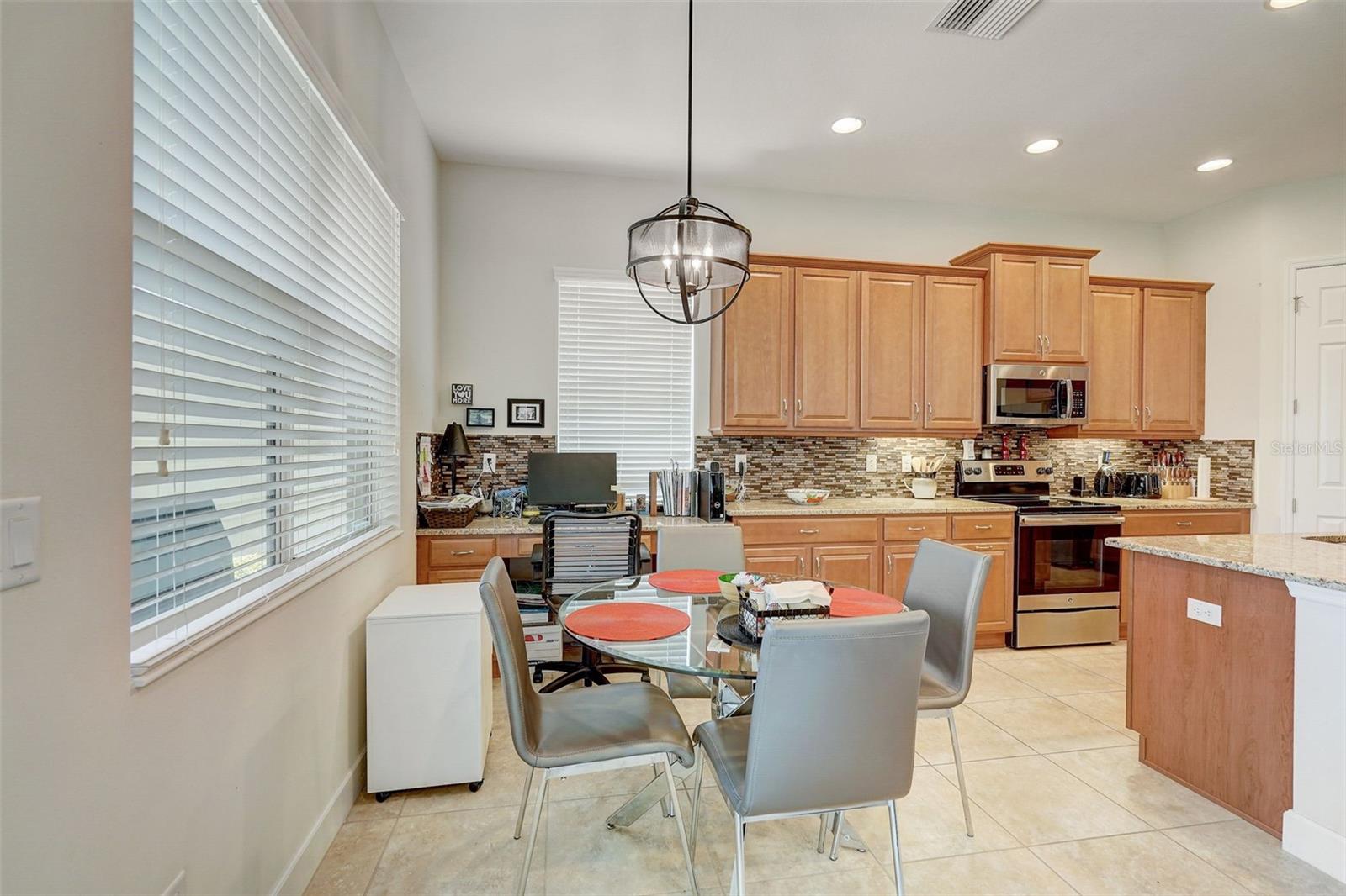 1804 PACIFIC DUNES DR
