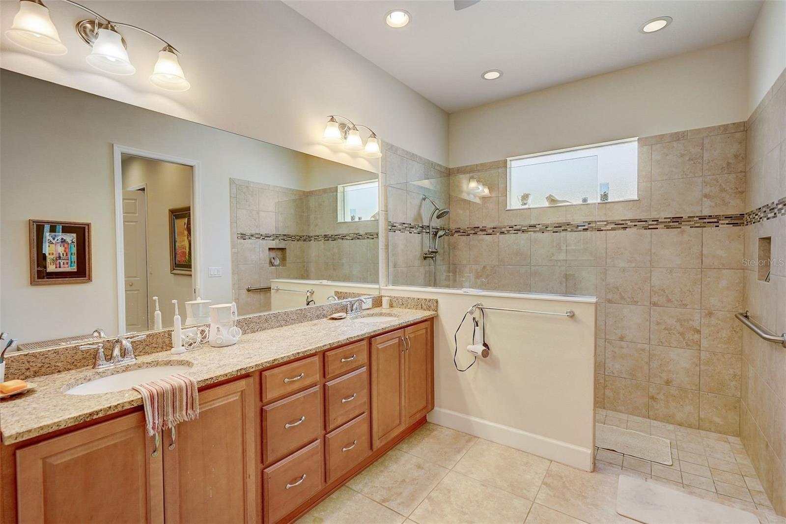 1804 PACIFIC DUNES DR