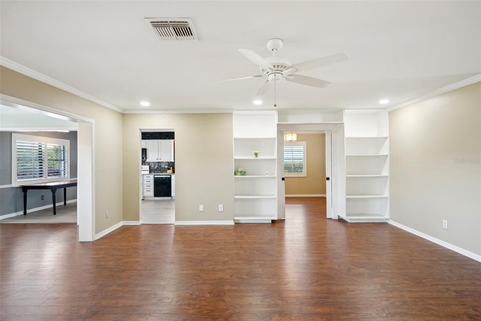 1312 LELAND DR #61