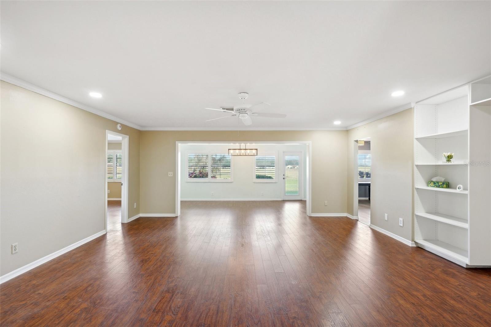 1312 LELAND DR #61