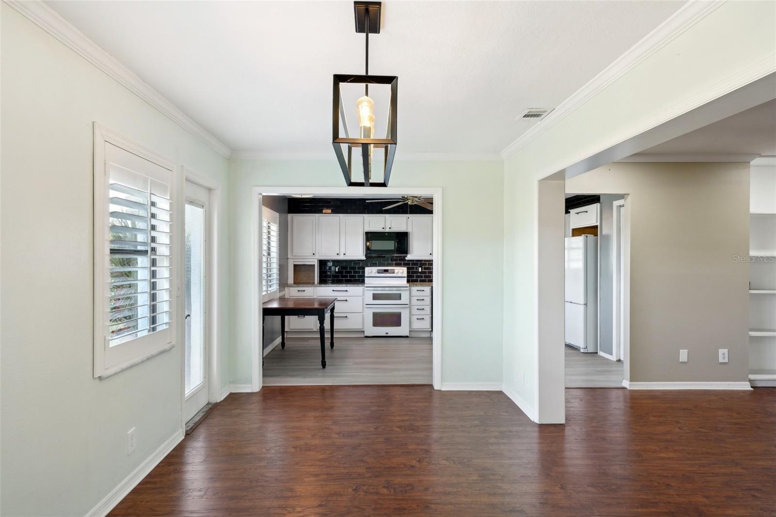 1312 LELAND DR #61