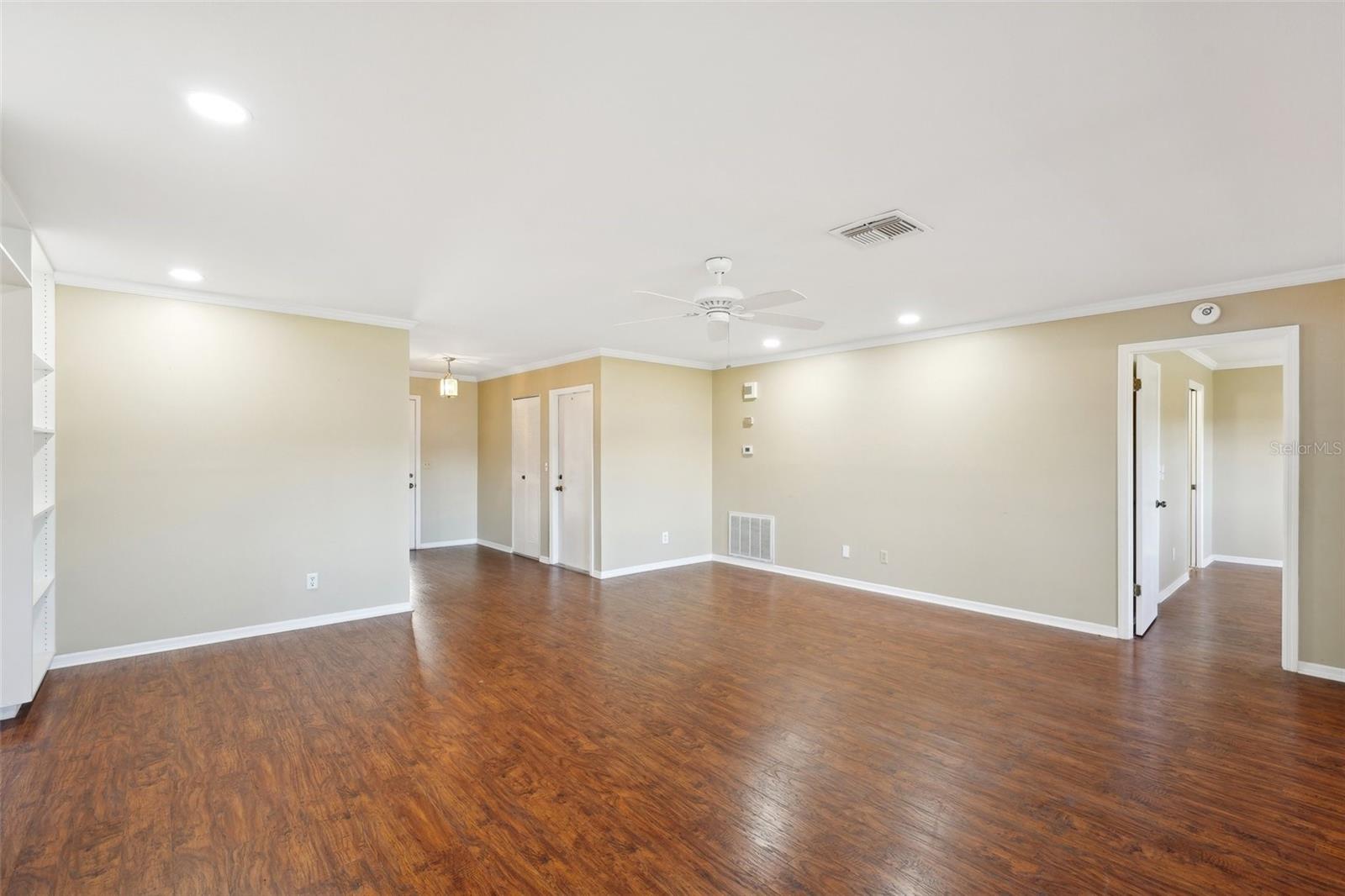 1312 LELAND DR #61