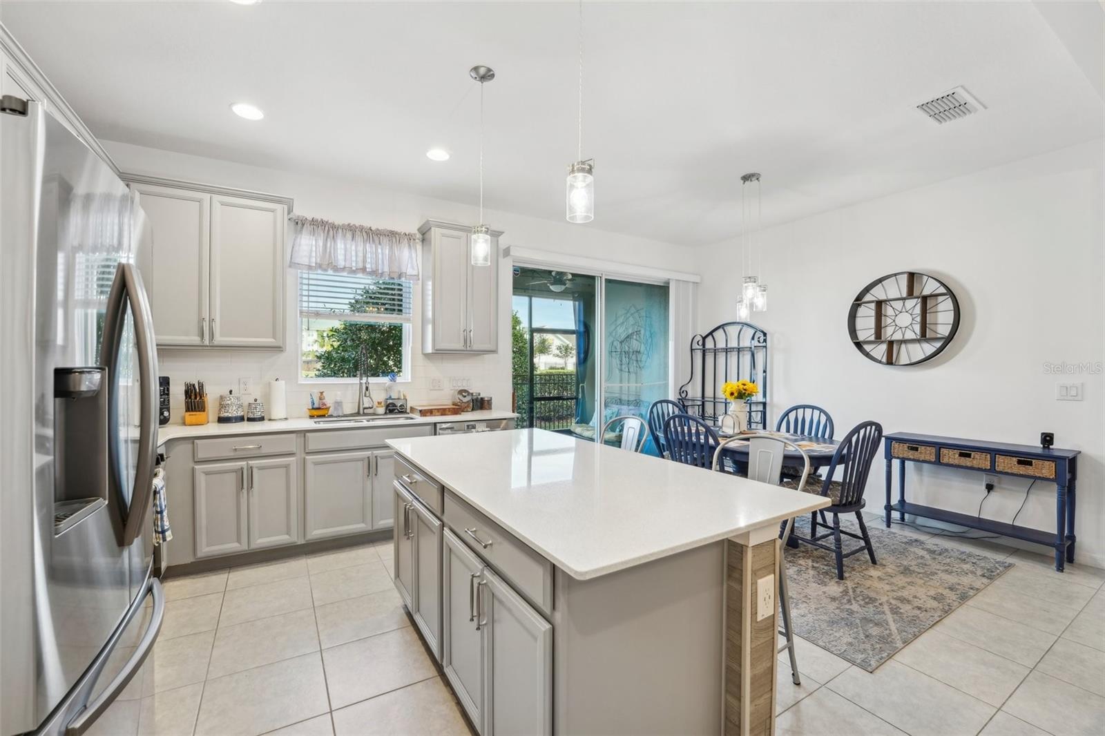 6324 CAMINO DR