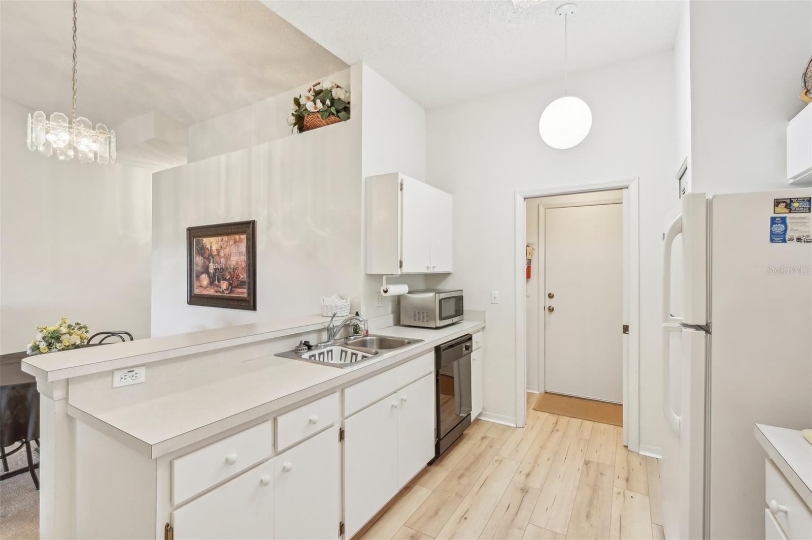 2315 NEW ORCHARD CT