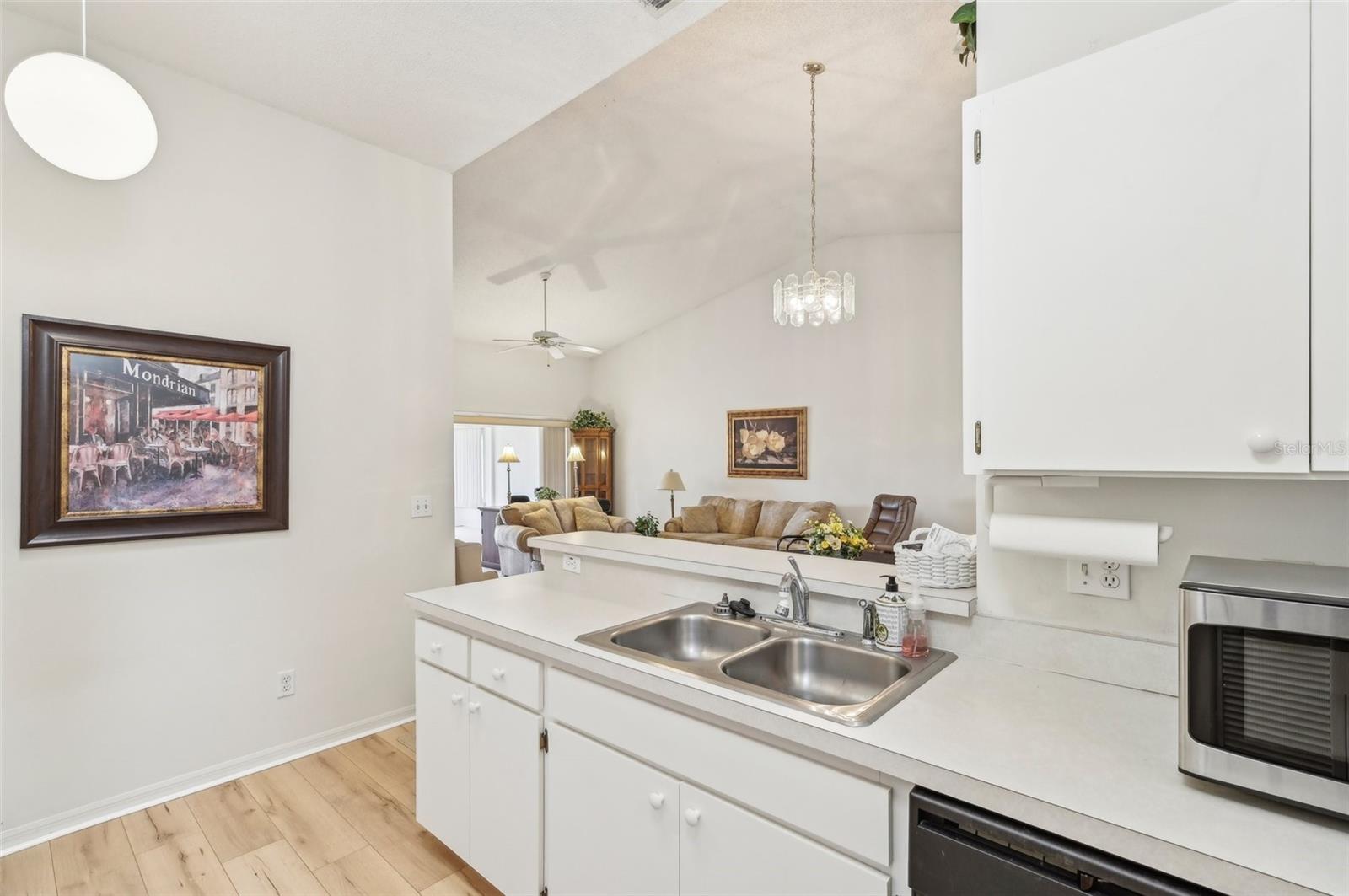 2315 NEW ORCHARD CT
