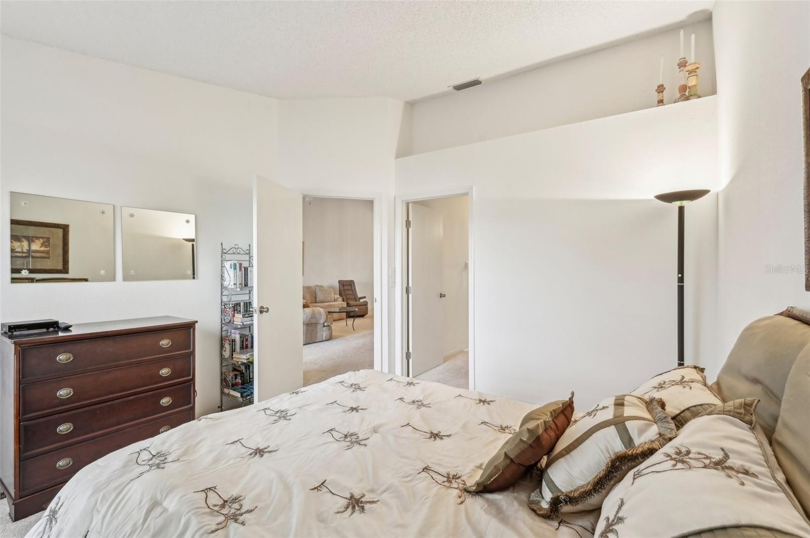 2315 NEW ORCHARD CT