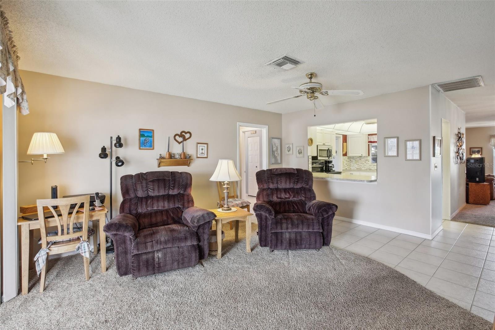 1212 WILD FEATHER LN