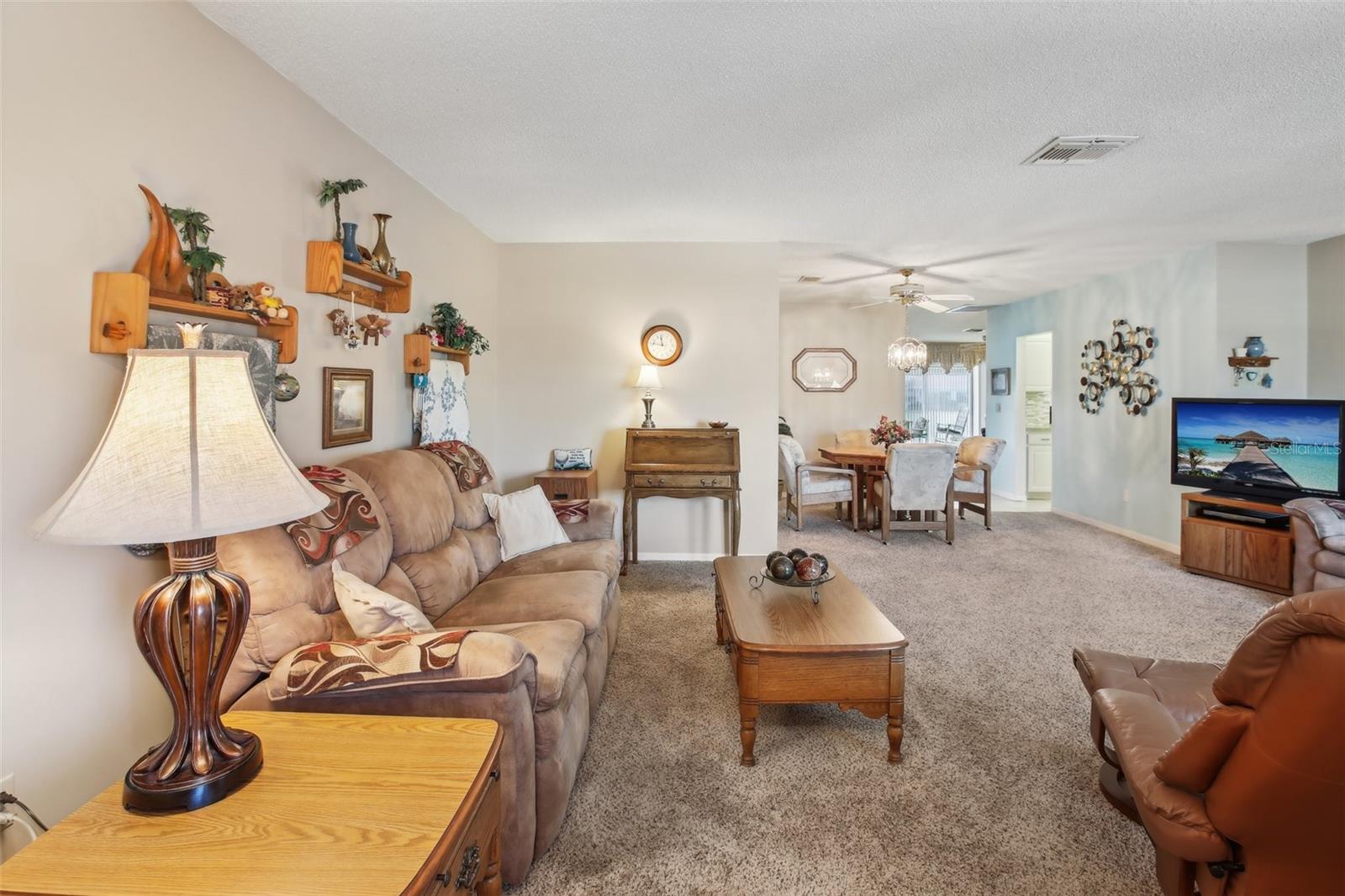 1212 WILD FEATHER LN