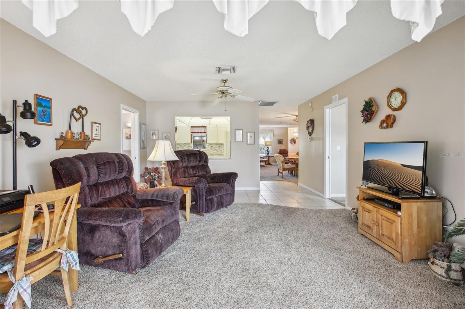 1212 WILD FEATHER LN