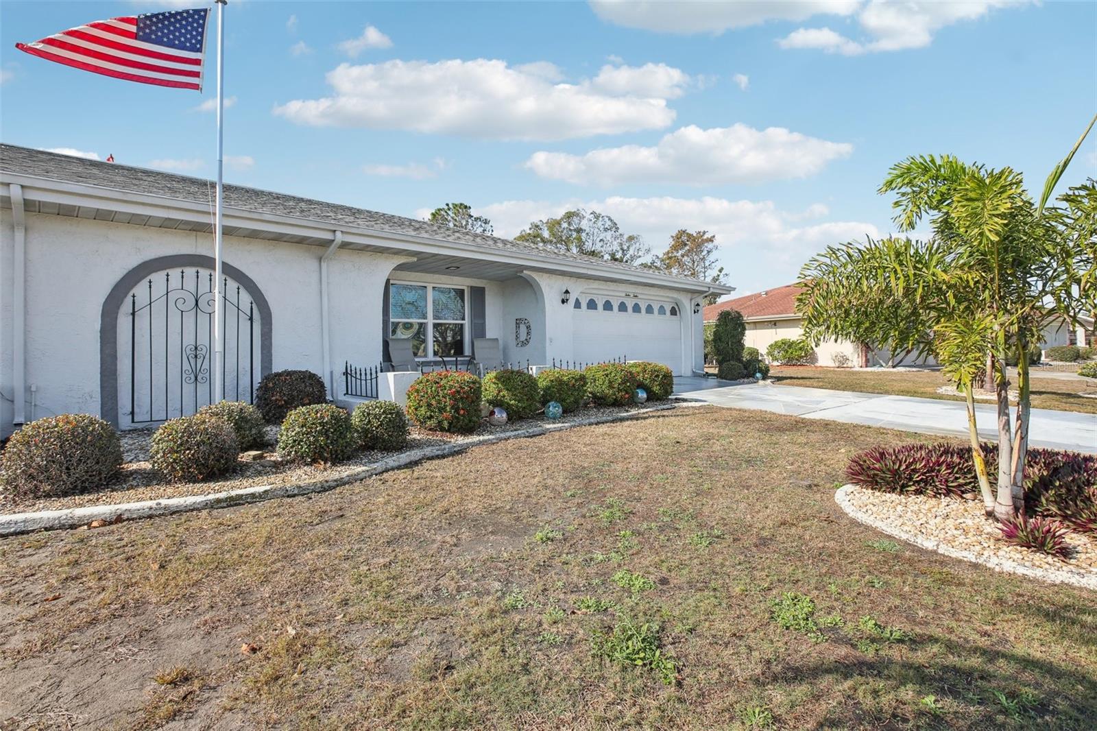 1212 WILD FEATHER LN