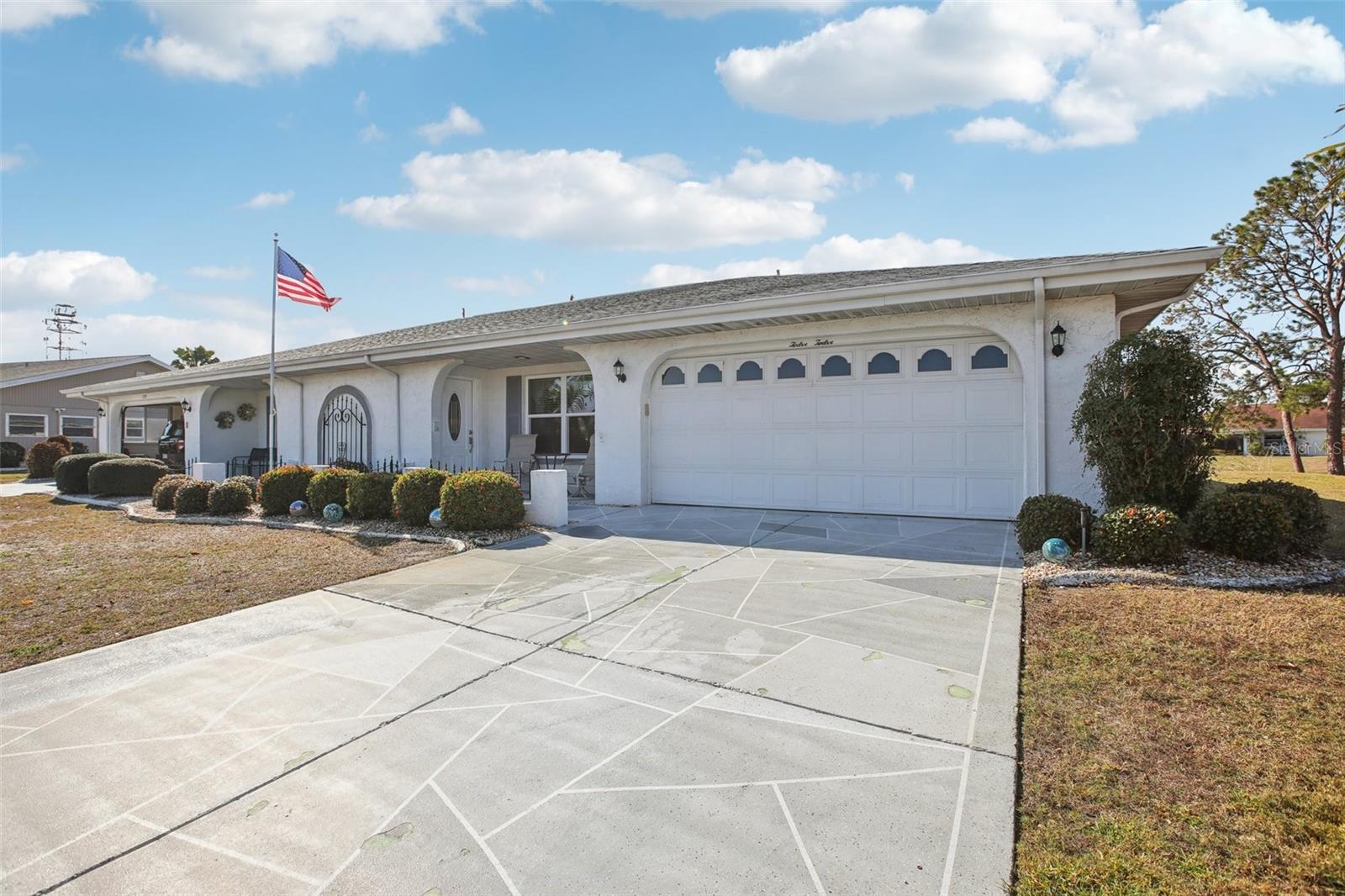 1212 WILD FEATHER LN