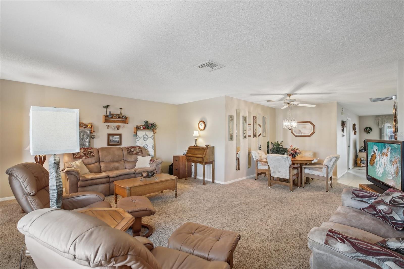1212 WILD FEATHER LN