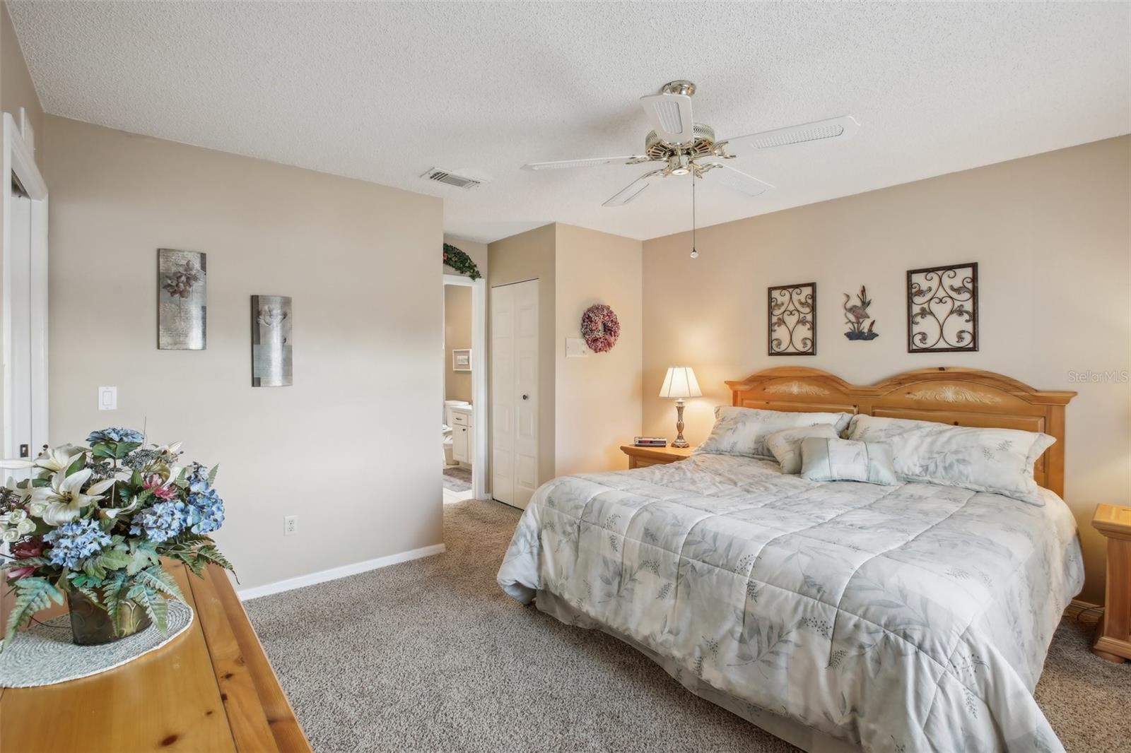 1212 WILD FEATHER LN