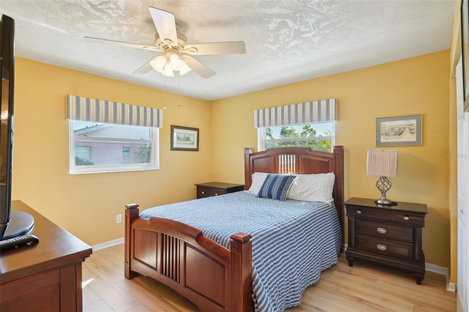 334 CLUB MANOR DR