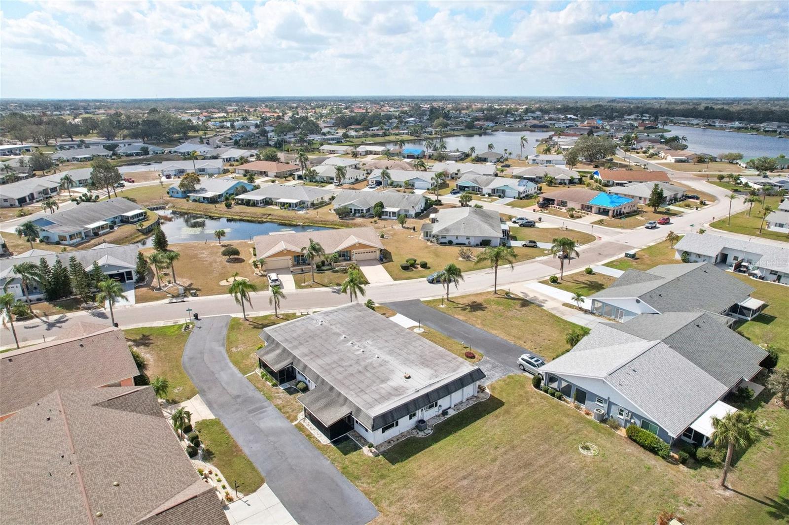 334 CLUB MANOR DR