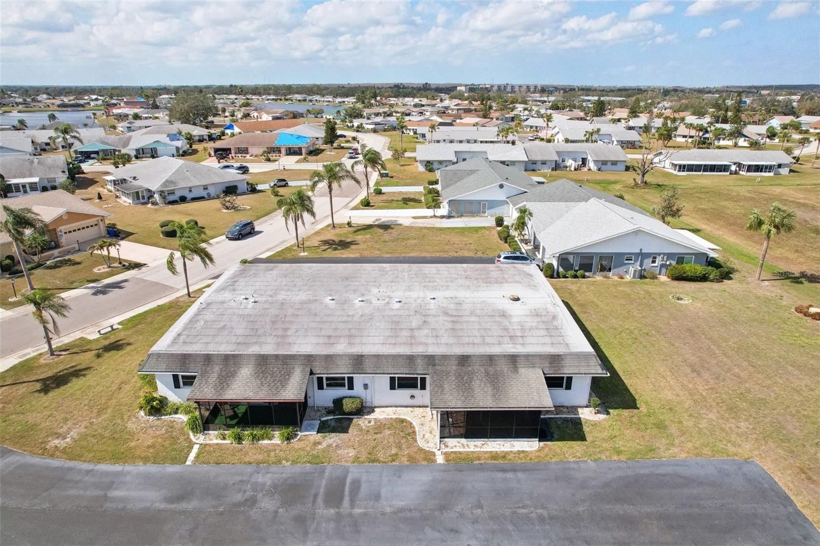 334 CLUB MANOR DR