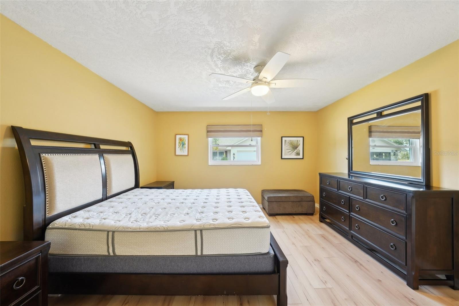 334 CLUB MANOR DR