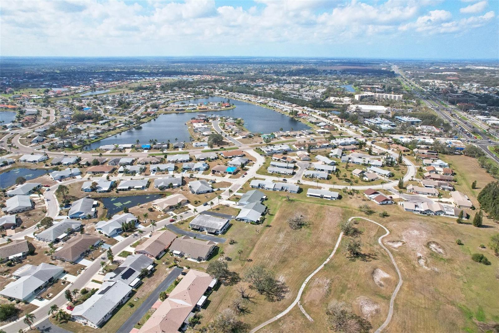 334 CLUB MANOR DR