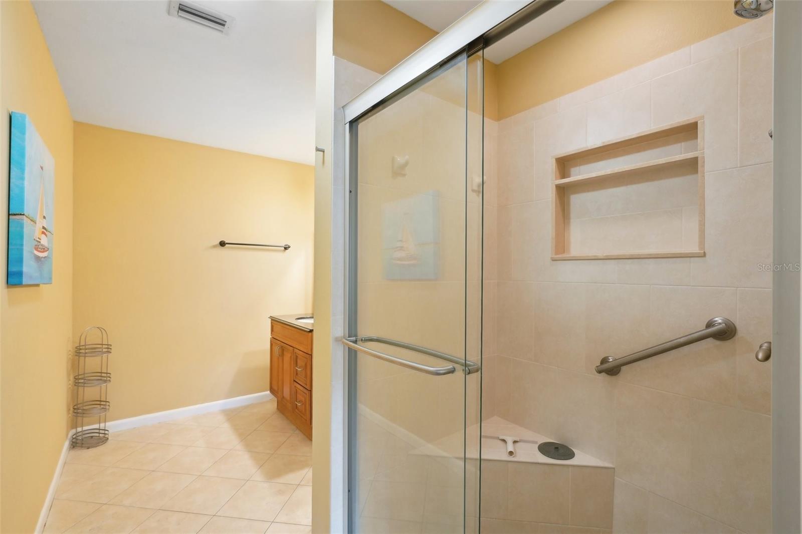 334 CLUB MANOR DR