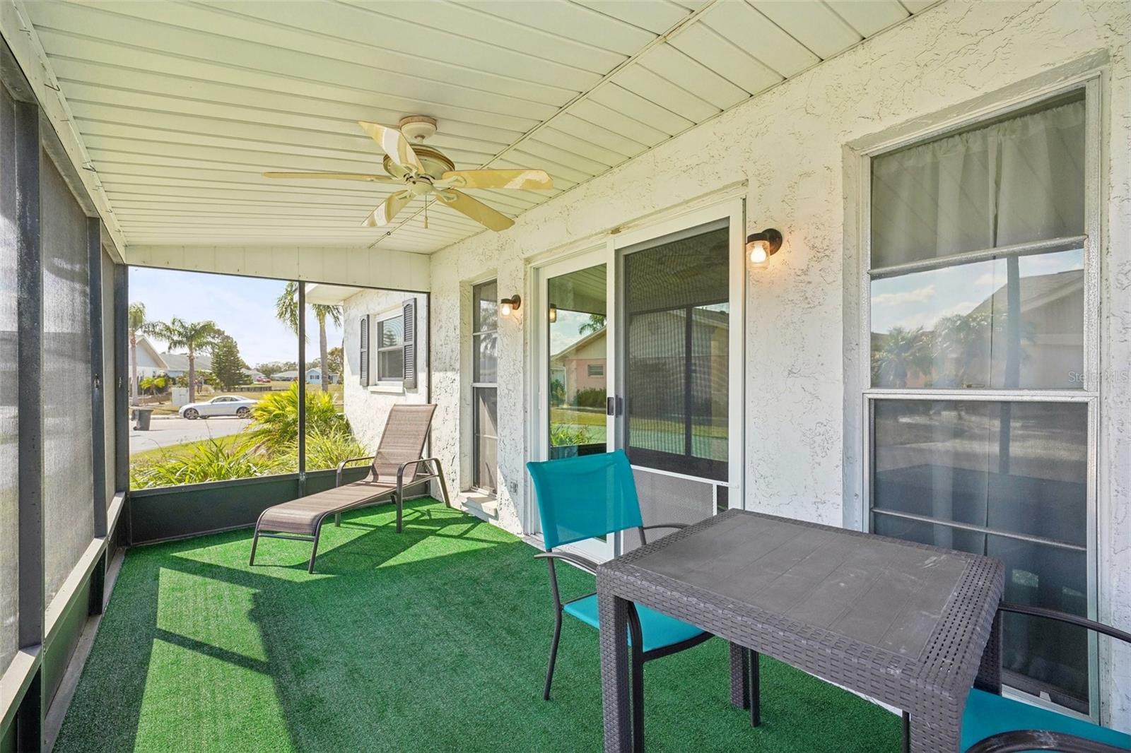 334 CLUB MANOR DR