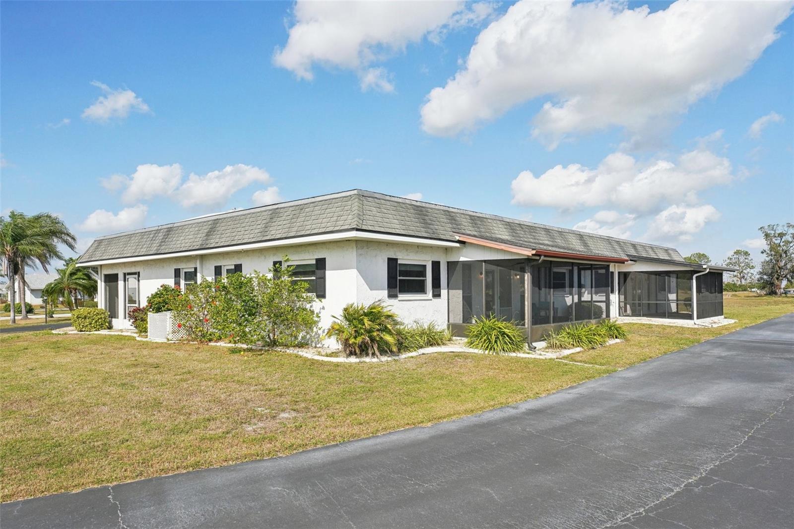 334 CLUB MANOR DR